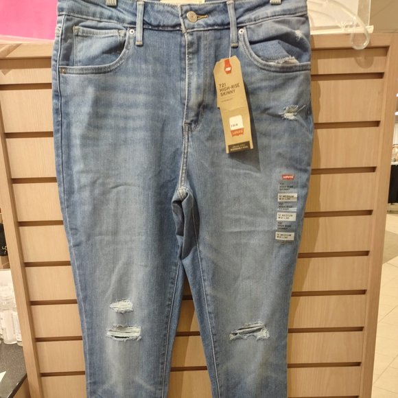Levis Women's 721 High-Waisted Skinny Jeans - Picture 3 of 8